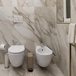 بيت ضيافة Golden House Cinecitta 3*